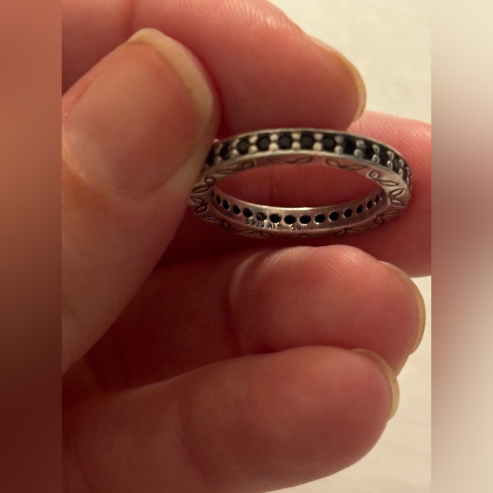 Authentic Vintage Pandora 925 Sterling Silver and Black CZ ring Size 5